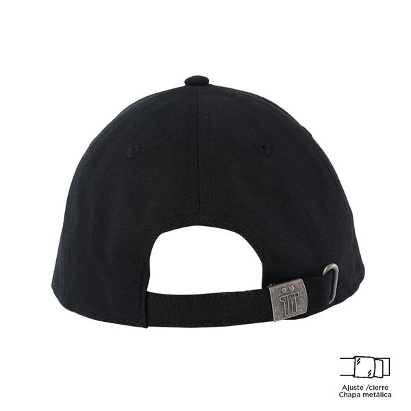 Gorra con logo metálico