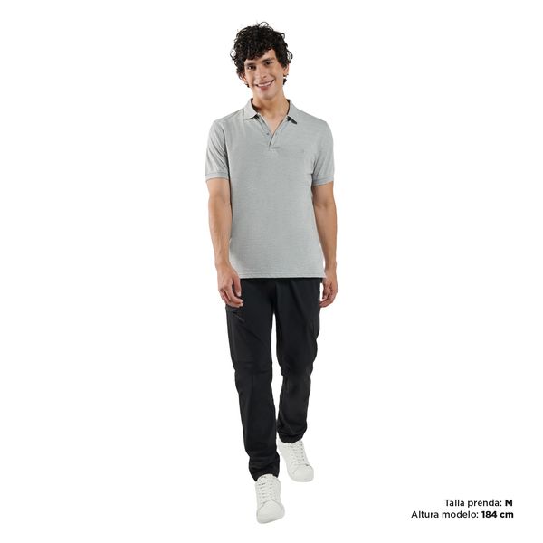 camisa gris hombre